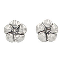 Load image into Gallery viewer, Large petal Silver Stud Earring
